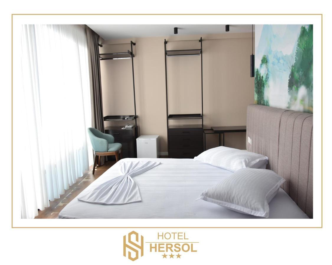 Hotel Hersol ดูร์เรส ภายนอก รูปภาพ